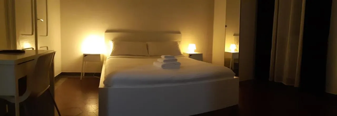 Cagliari D'Amare Via Roma Hotel 2*,