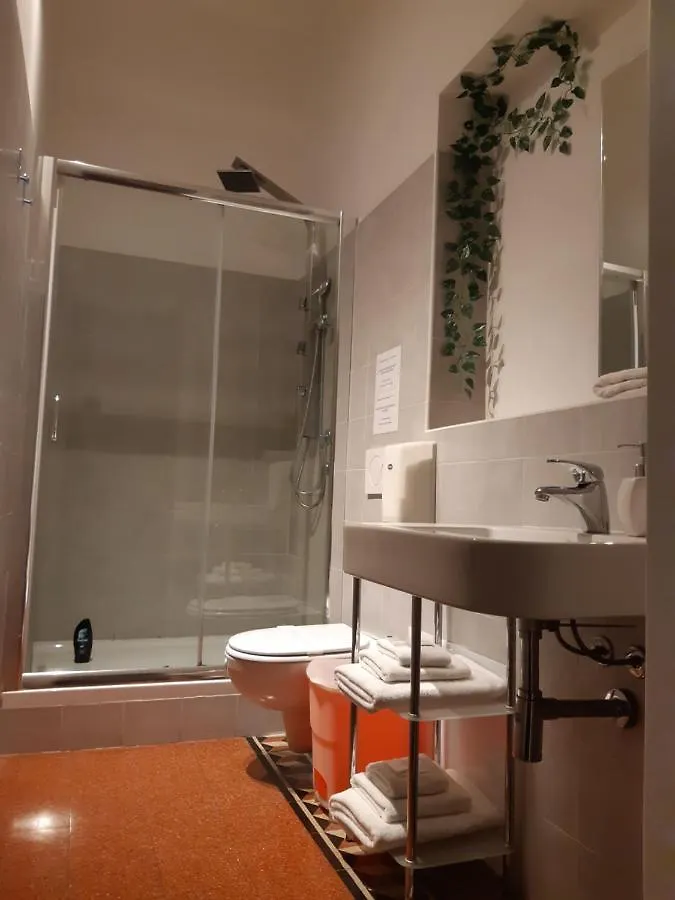 Cagliari D'Amare Via Roma Hotel 2*,  Italy