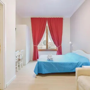 Pensión 5 Stelle, Cagliari