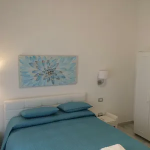 Pensión Central, Cagliari